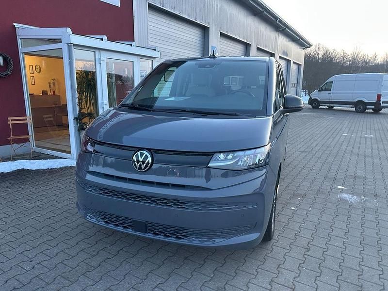Gebraucht VW Multivan 150 PS (110 kW) 2025 Grau Van