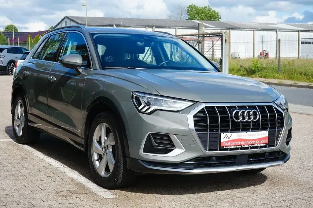 Gebraucht Audi Q3 Advanced 150 PS (110 kW) 2019 Chronosgrau metallic SUV