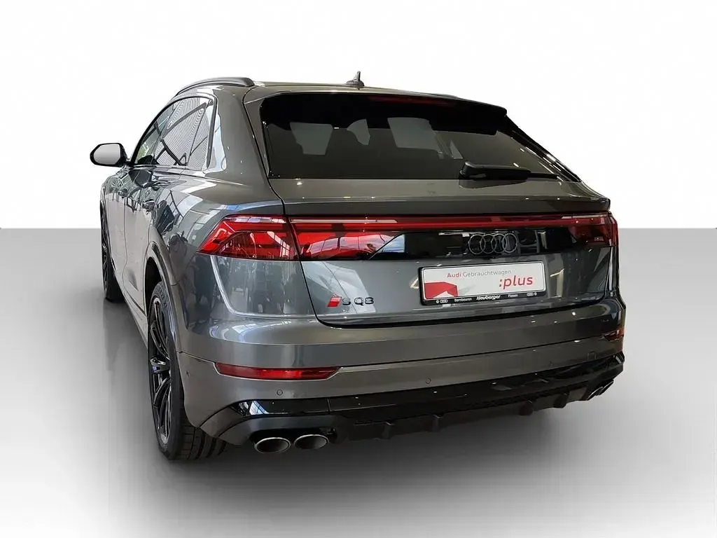 Gebraucht Audi SQ8 Sport 507 PS (372 kW) 2023 Grau SUV