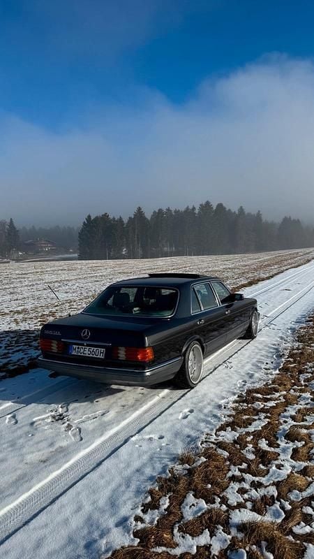 Gebraucht Mercedes 560 299 PS (219 kW) 1990 Grau Limousine