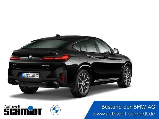 Gebraucht BMW X4 M Sport 190 PS (139 kW) 2026 Saphirschwarz SUV
