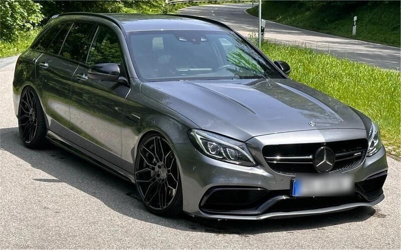 Grau Gebraucht 2017 Mercedes C63 AMG AMG Kombi | 52.990 € (Teuer) - Bild 1/4