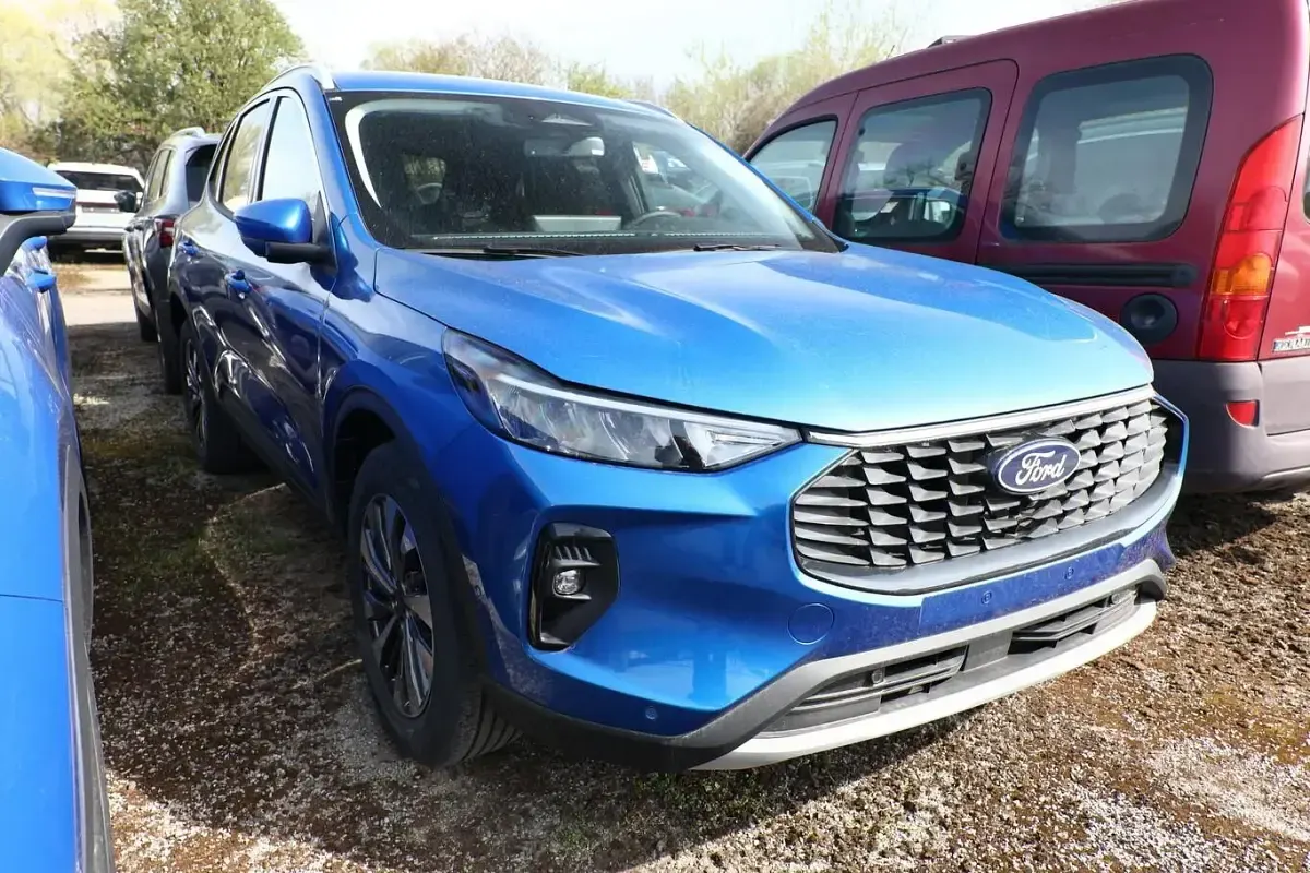 Neu Ford Kuga Titanium 186 PS (136 kW) 2026 Desert island blue metallic SUV