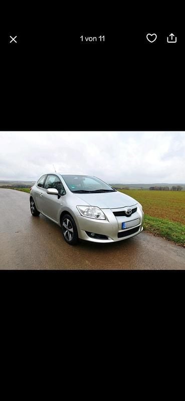 Gebraucht Toyota Auris 124 PS (91 kW) 2007 Silber Kleinwagen