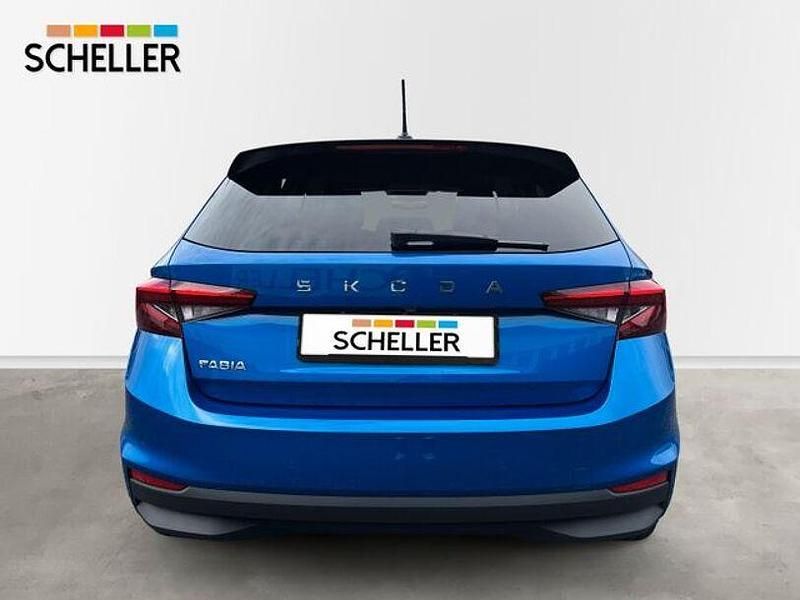 Gebraucht Skoda Fabia Selection 95 PS (69 kW) 2024 Blau Kleinwagen