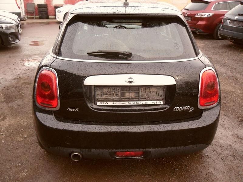 Gebraucht Mini Cooper D 116 PS (85 kW) 2015 Schwarz Kleinwagen