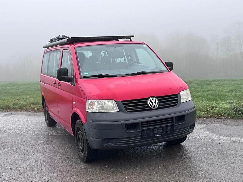 Rot Gebraucht 2009 VW T5 Van | 9.999 € (Teuer) - Bild 1/4
