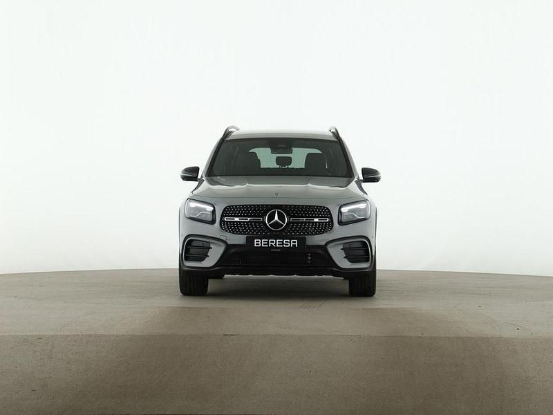 Gebraucht Mercedes GLB200 AMG 150 PS (110 kW) 2026 Grau SUV