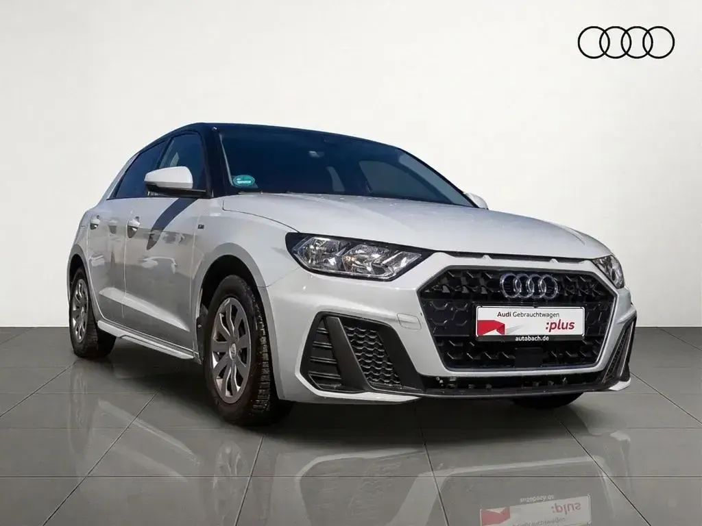 Gebraucht Audi A1 Sportback S-Line 95 PS (69 kW) 2025 Gletscherweiß metallic Kleinwagen