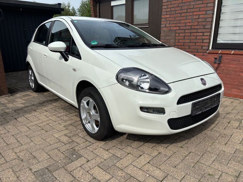 Weiß Gebraucht 2012 Fiat Punto Pop Kleinwagen | 4.200 € (Fairer Preis) - Bild 1/4
