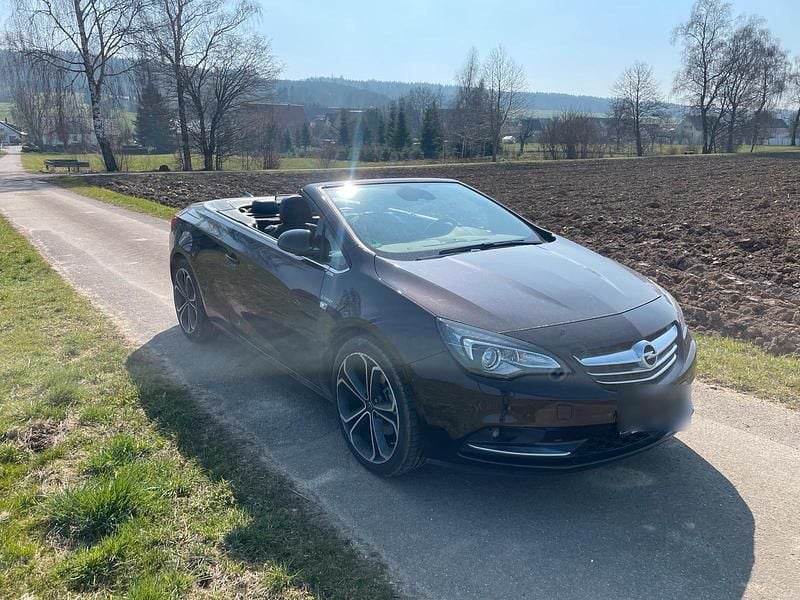 Gebraucht Opel Cascada 200 PS (147 kW) 2016 Braun Cabrio