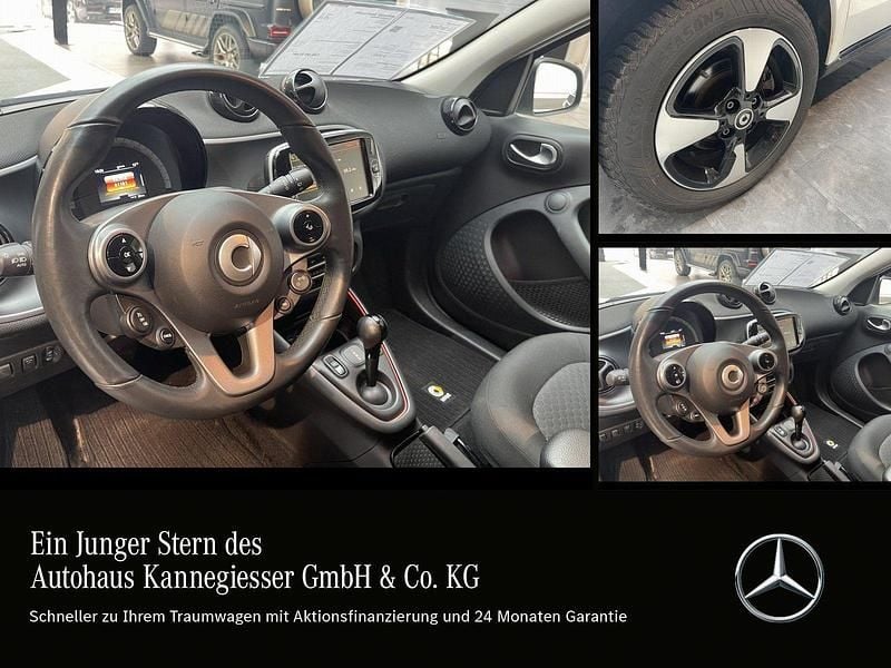 Gebraucht Smart ForFour Electric Drive Passion Exclusive 60 kW (82 PS) 2021 Weiß Limousine