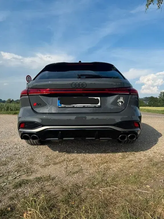 Gebraucht Audi S5 Sport 367 PS (269 kW) 2025 Grau Kombi