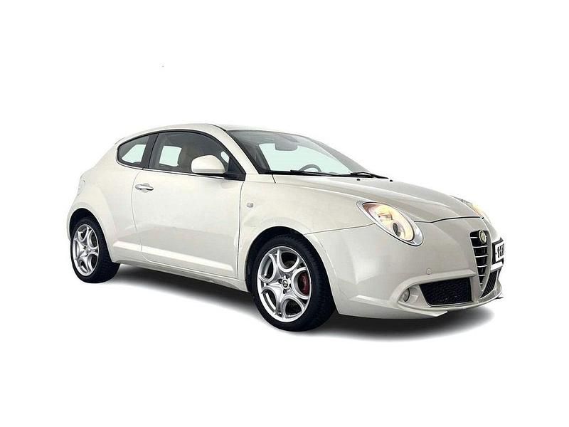 Gebraucht Alfa Romeo MiTo Distinctive 86 PS (63 kW) 2013 Weiß Kleinwagen