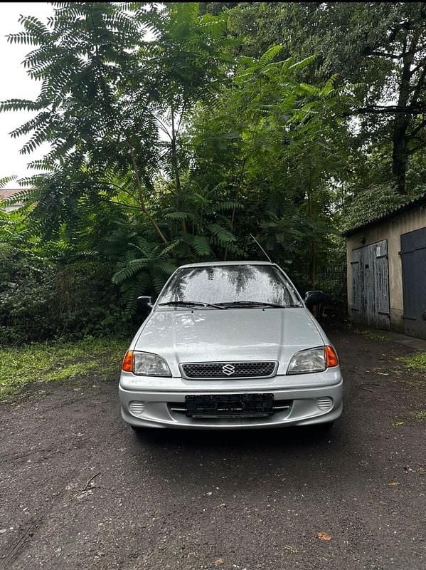 Grau Gebraucht 2002 Suzuki Swift GLS Kleinwagen | 1.100 € (Guter Preis) - Bild 1/4