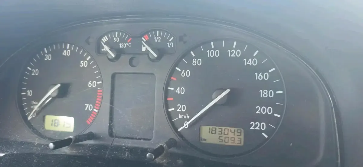 Gebraucht VW Passat 101 PS (74 kW) 1998 Blau Kombi