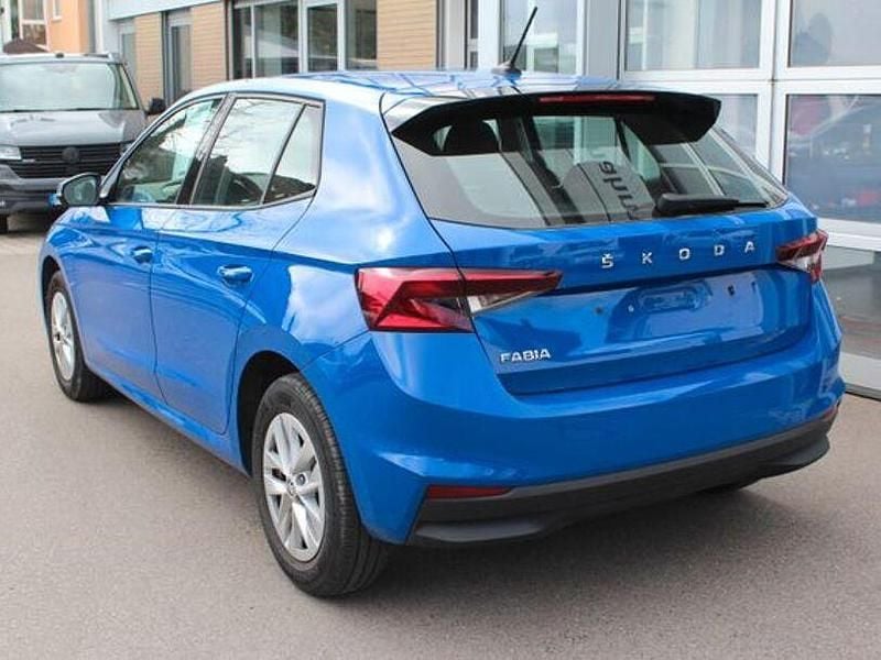 Gebraucht Skoda Fabia Selection 95 PS (69 kW) 2023 Blau Kleinwagen