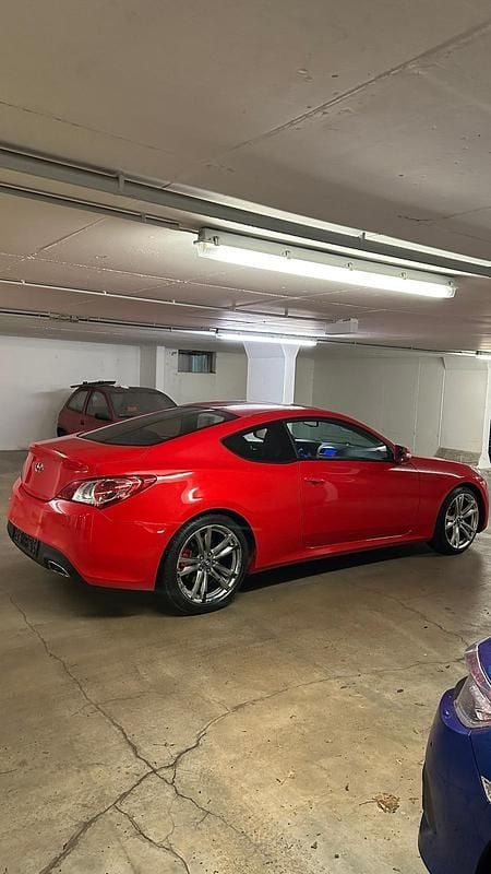 Gebraucht Hyundai Genesis 303 PS (222 kW) 2011 Rot Coupé