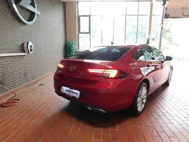 Gebraucht Opel Insignia Business Elegance 174 PS (127 kW) 2020 Rot Limousine
