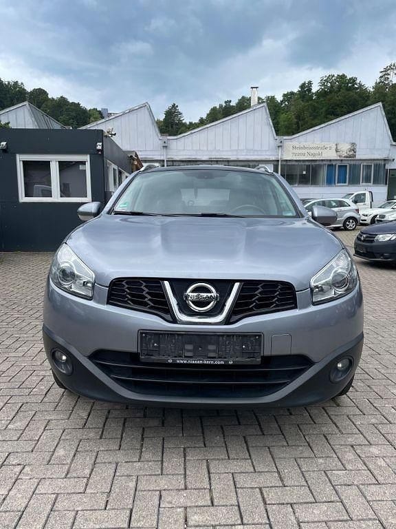 Grau Gebraucht 2013 Nissan Qashqai +2 SUV | 9.990 € (Fairer Preis) - Bild 1/4