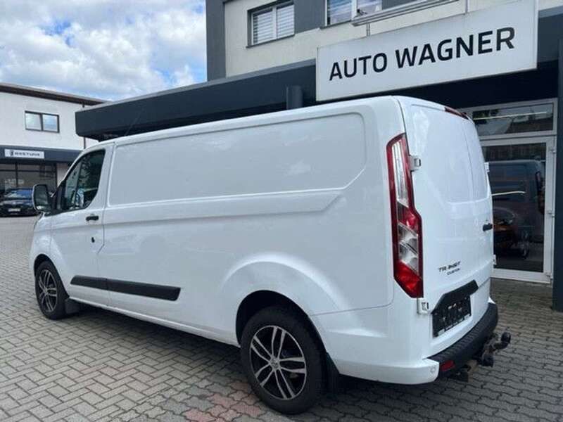 Gebraucht Ford Transit Custom 170 PS (125 kW) 2019 Frostweiß Van / Kleinbus