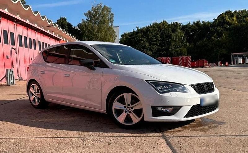 Gebraucht Seat Leon FR 140 PS (102 kW) 2013 Weiß Limousine