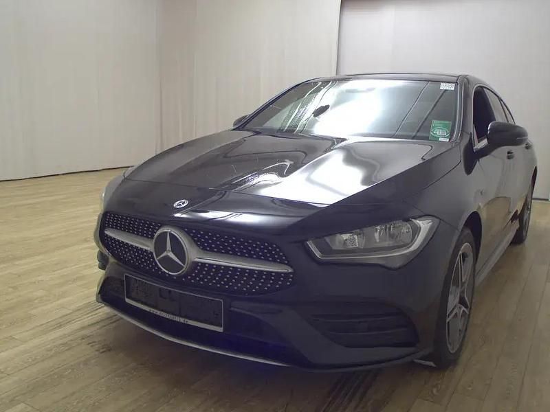 Schwarz Gebraucht 2021 Mercedes CLA250e Shooting Brake AMG line Kombi | 23.480 € (Superpreis) - Bild 1/3