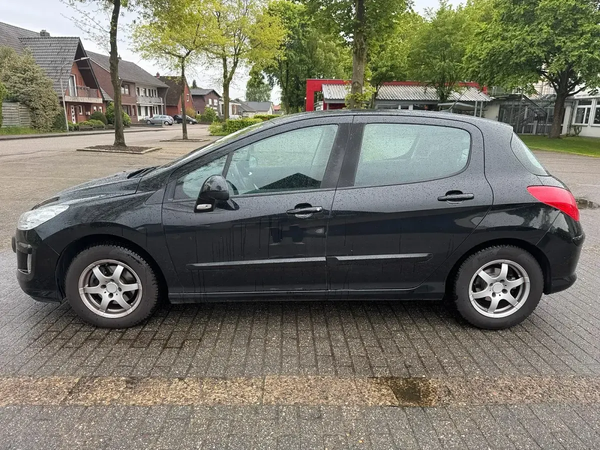 Gebraucht Peugeot 308 120 PS (88 kW) 2007 Schwarz Kleinwagen