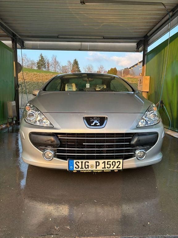 Gebraucht Peugeot 307 CC 109 PS (80 kW) 2007 Silber Cabrio