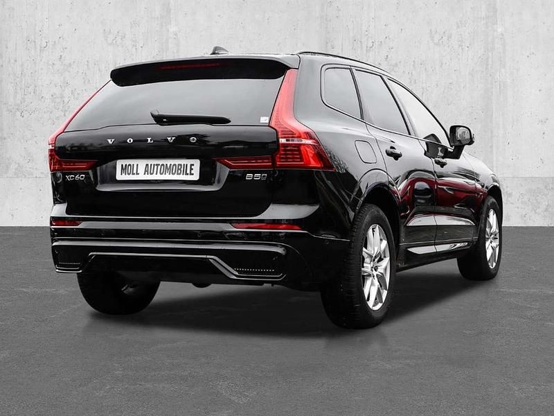 Gebraucht Volvo XC60 Plus 250 PS (183 kW) 2024 Schwarz SUV
