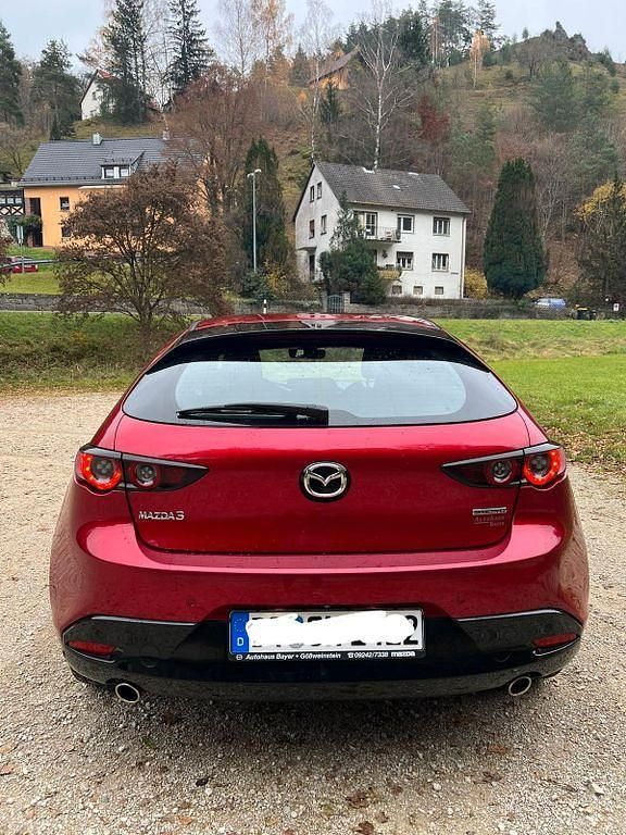 Gebraucht Mazda 3 Selection 122 PS (89 kW) 2019 Rot Limousine