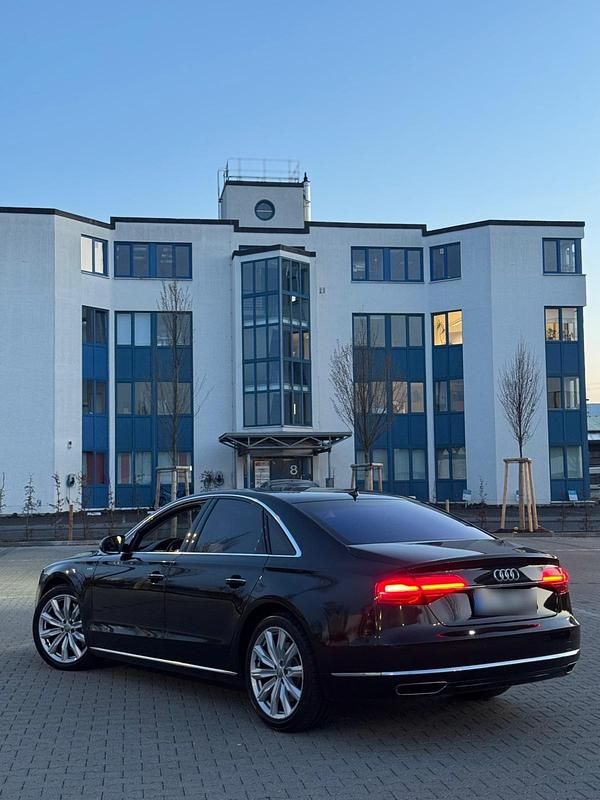 Gebraucht Audi A8 389 PS (286 kW) 2016 Braun Limousine