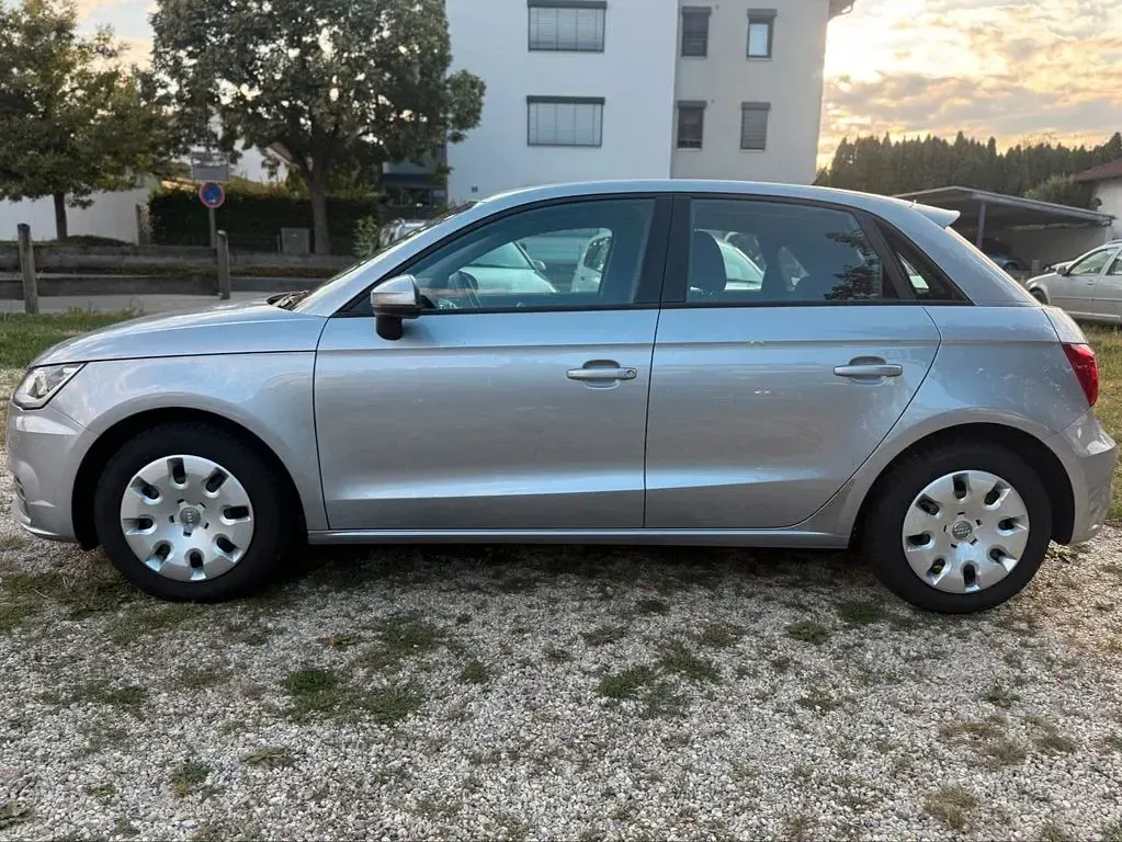 Gebraucht Audi A1 Sportback Sport 95 PS (69 kW) 2016 Silber Kleinwagen