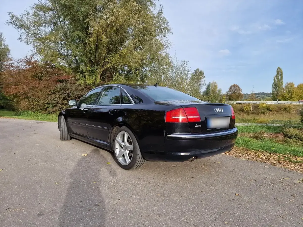 Gebraucht Audi A8 232 PS (170 kW) 2010 Schwarz Limousine