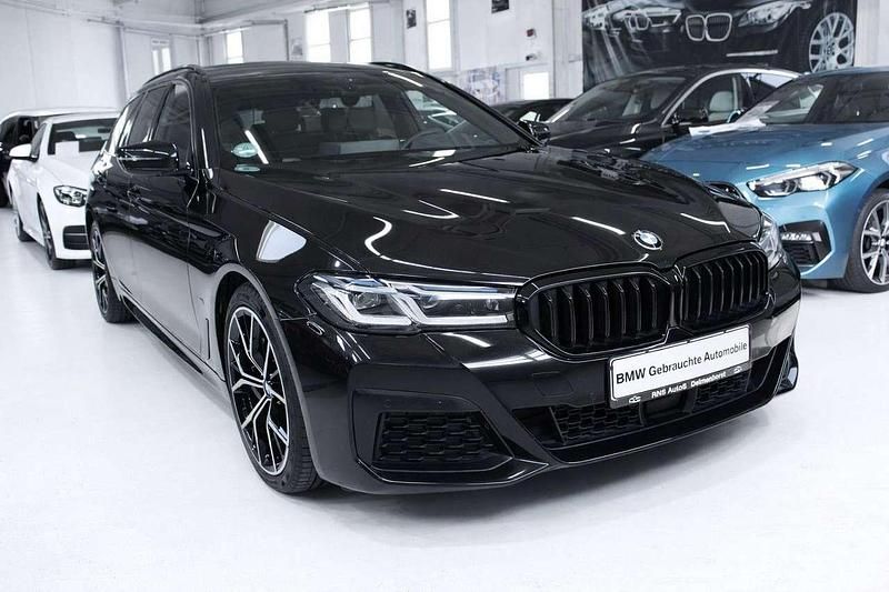 Gebraucht BMW 540 Performance 340 PS (250 kW) 2023 Schwarz Limousine