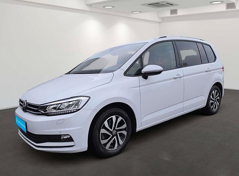 Gebraucht VW Touran Highline 150 PS (110 kW) 2020 Weiß Van / Kleinbus