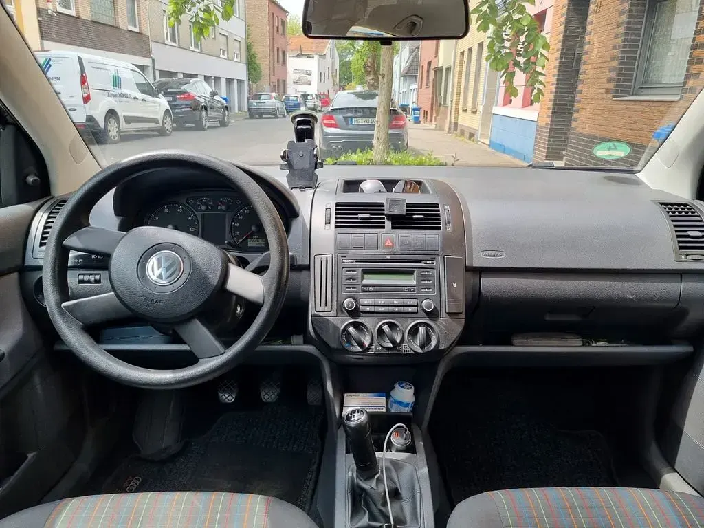 Gebraucht VW Polo Trendline 80 PS (58 kW) 2006 Schwarz Kleinwagen
