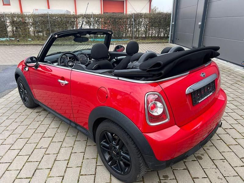 Gebraucht Mini Cooper Cabriolet Chili 122 PS (89 kW) 2014 Rot Cabrio