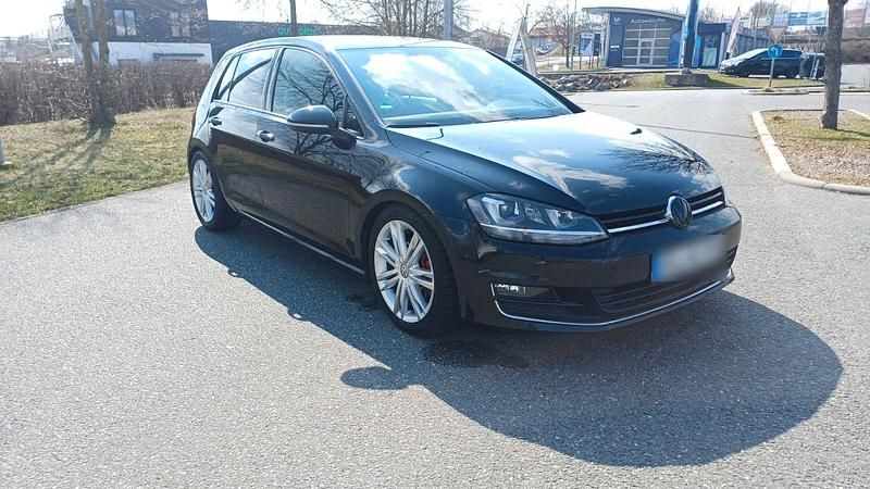 Gebraucht VW Golf VII Highline 150 PS (110 kW) 2013 Schwarz Limousine