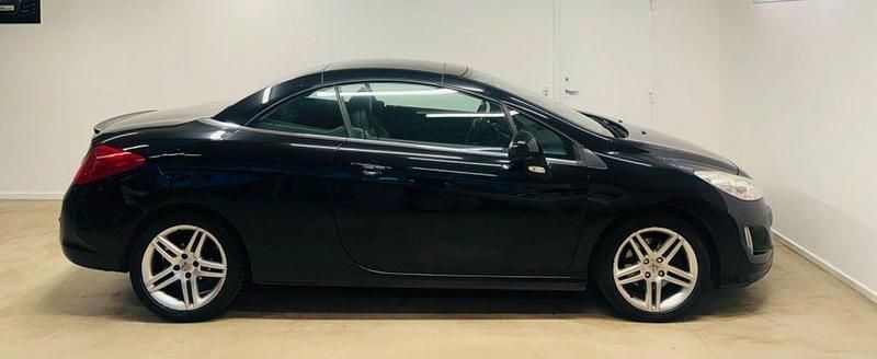 Gebraucht Peugeot 308 CC Premium 156 PS (114 kW) 2009 Schwarz Cabrio