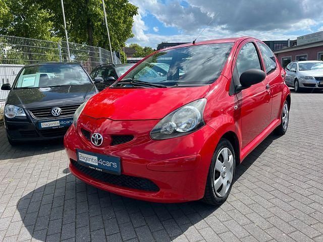 Rot Gebraucht 2008 Toyota Aygo Basis Kleinwagen | 2.980 € (Teuer) - Bild 1/1