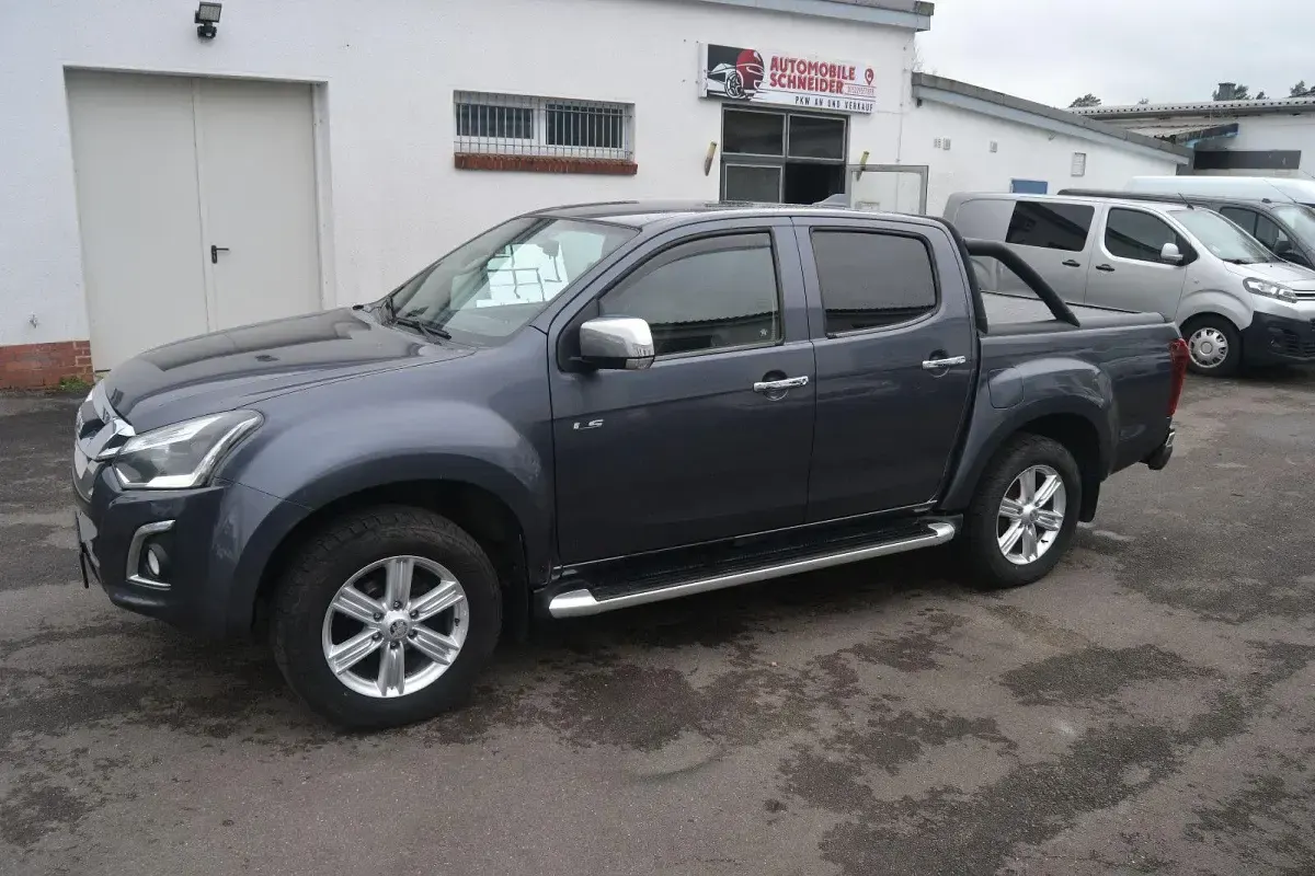 Occasion Isuzu D-Max 163 ch (119 kW) 2018 Gris SUV