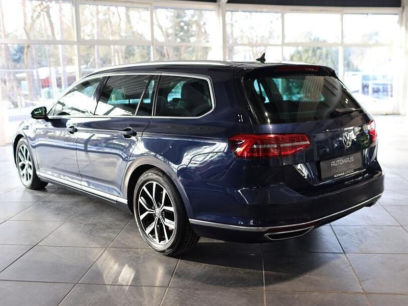 Gebraucht VW Passat Highline 190 PS (139 kW) 2017 Night blue Kombi
