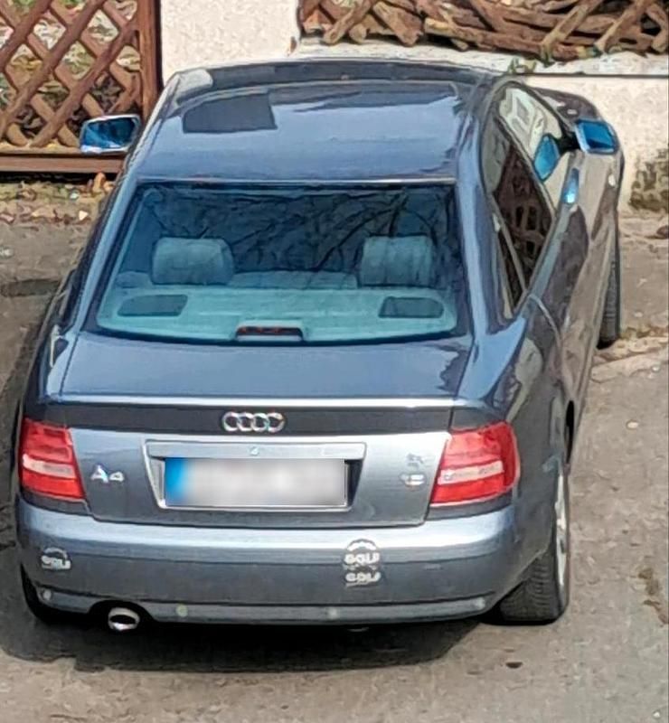 Gebraucht Audi A4 107 PS (78 kW) 2000 Silber Limousine
