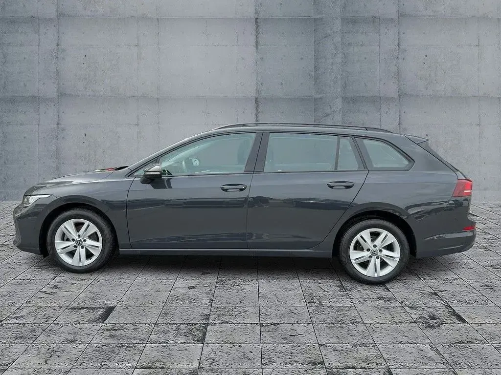 Gebraucht VW Golf VIII Life 116 PS (85 kW) 2025 Uranograu Kombi