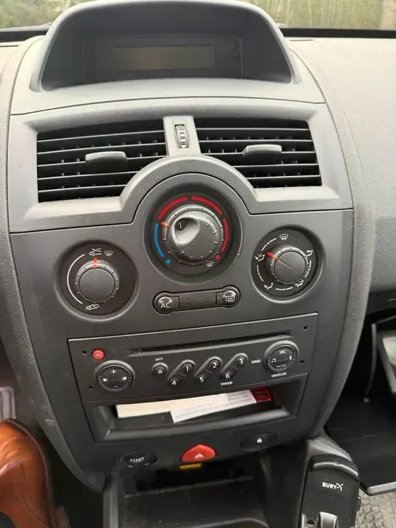 Gebraucht Renault Mégane 103 PS (75 kW) 2007 Grau Limousine
