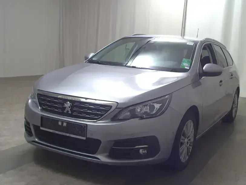 Gebraucht Peugeot 308 Allure 131 PS (96 kW) 2021 Grau Kombi