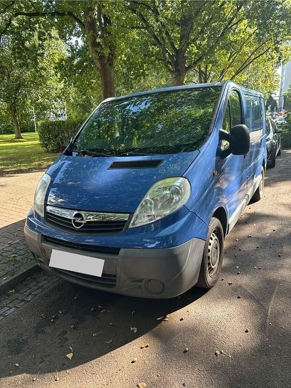 Blau Gebraucht 2007 Opel Vivaro Van | 4.600 € (Guter Preis) - Bild 1/4
