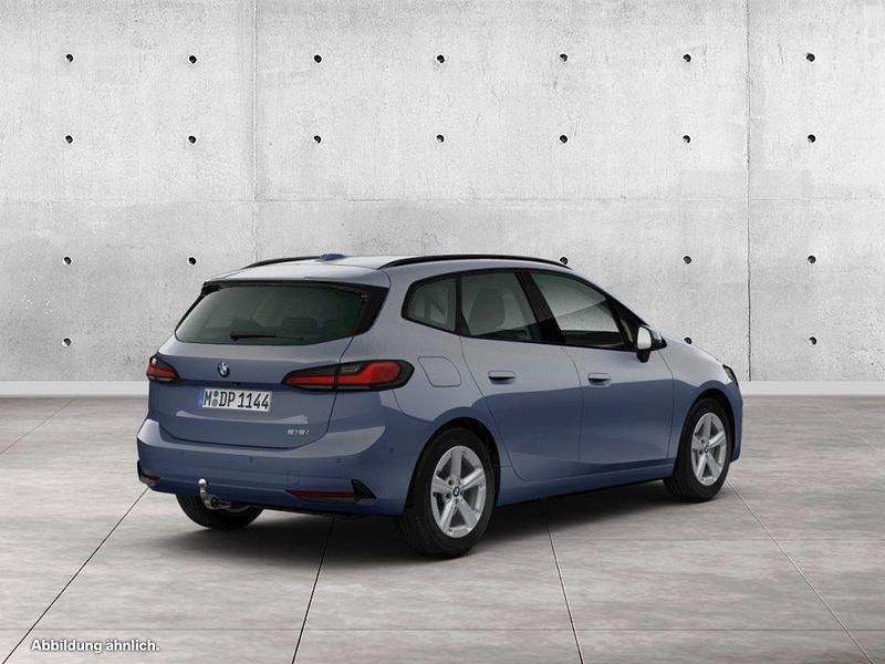 Neu BMW 218 Active Tourer Efficient Dynamics 136 PS (100 kW) 2026 Sparkling kupfergrau Van / Kleinbus