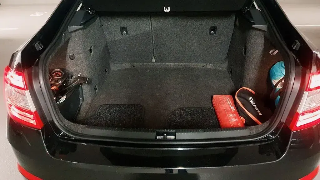 Gebraucht Skoda Octavia 150 PS (110 kW) 2015 Schwarz Kombi